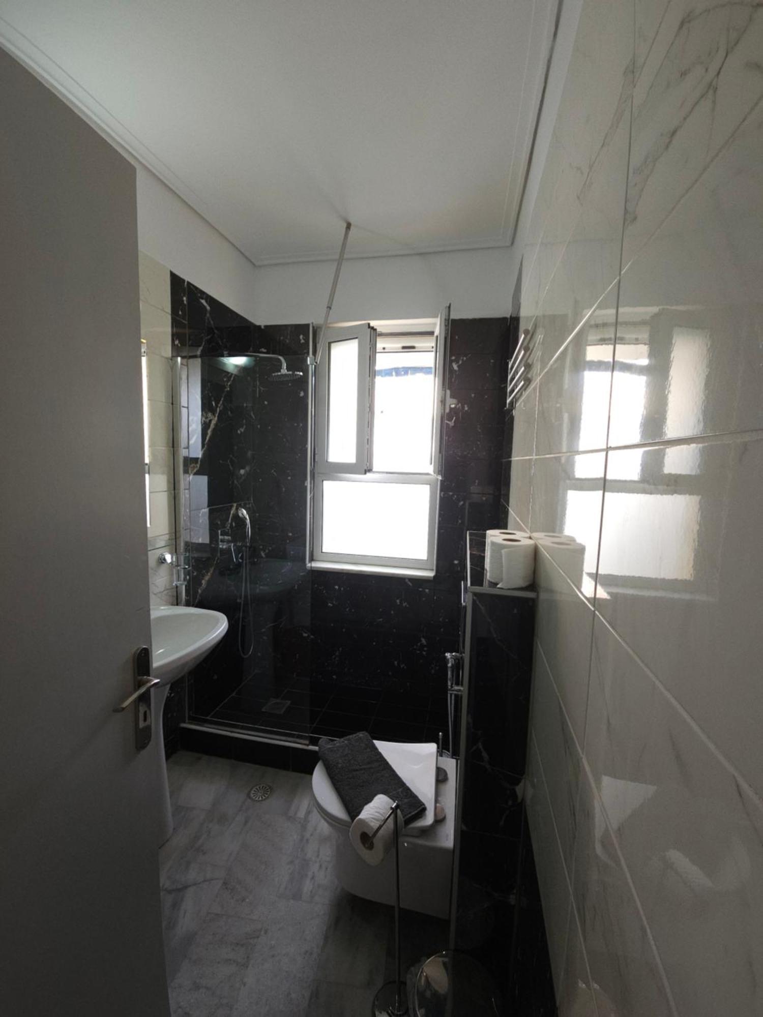 Sunny Apartment On The 2Nd Floor In Bohemian Psiri In Athens' Historic Center-In Vivo Apartments מראה חיצוני תמונה
